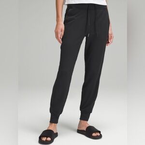Like new lululemon ready to Rulu joggers